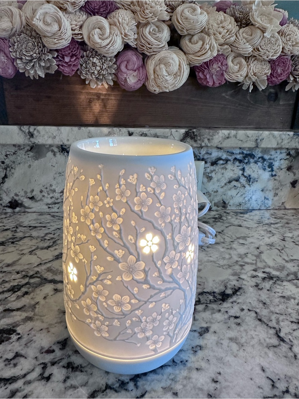 Scentsy Porcelain Floral Electric Wax Warmer - White